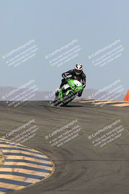 media/Mar-28-2022-Superbike Trackdays (Mon) [[b8603d0f67]]/Open Track Time/Turns 9 and 10/